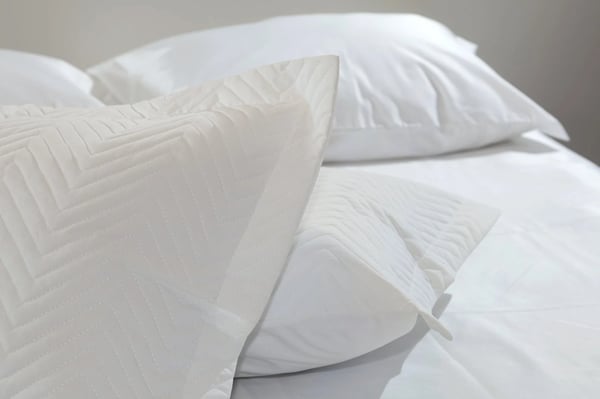 Porta-Travesseiro Matelassado 3 Abas CIÇA — Micropercal